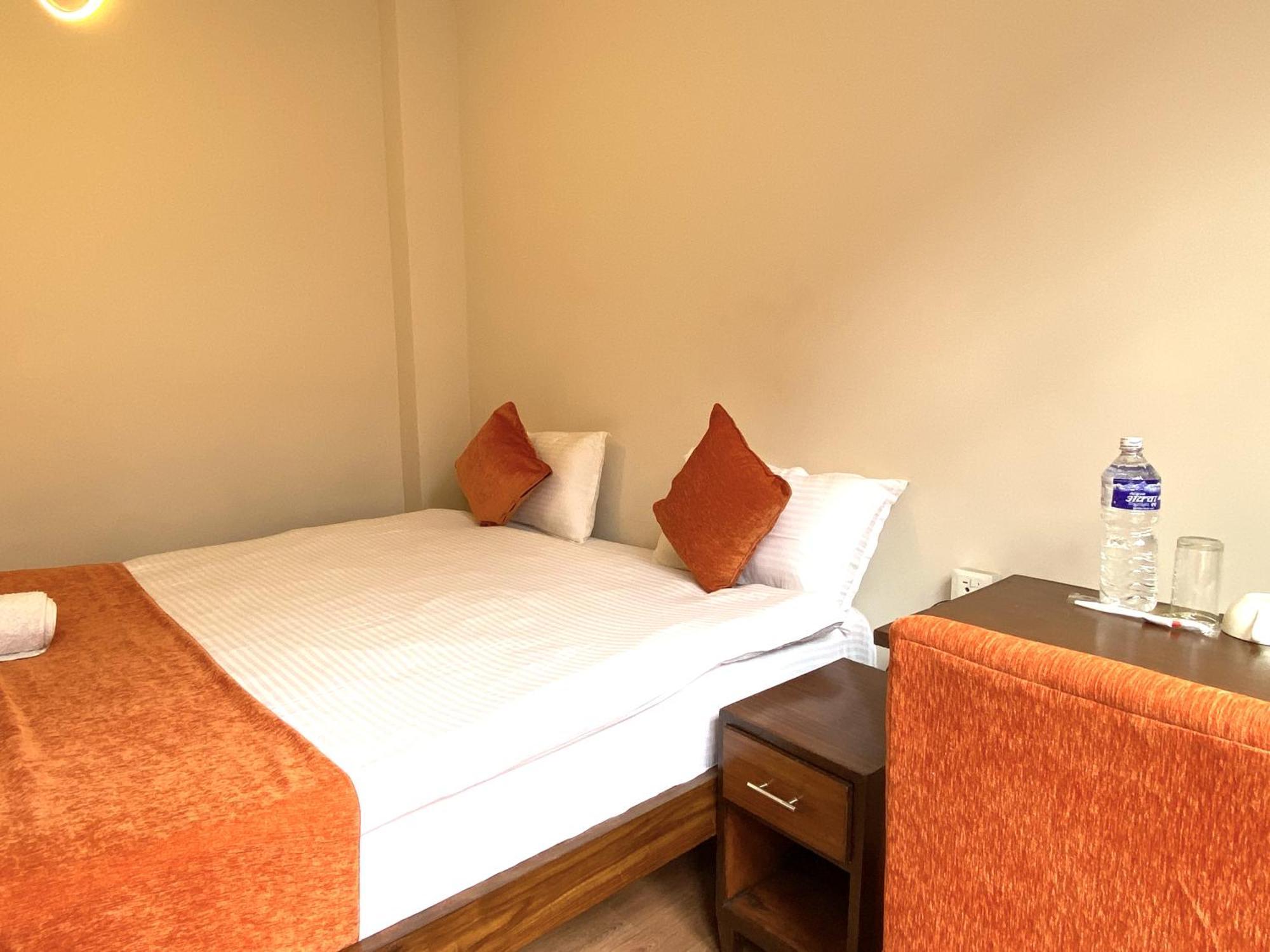 Hotel Pala กาฐมาณฑุ ภายนอก รูปภาพ